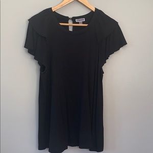 Black short sleeved top